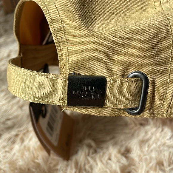 The North Face Unisex Baseball Hat One Size tan classic fit - Picture 4 of 4